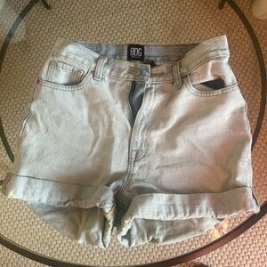 BDG Jean Shorts - LIGHT WASH - SIZE 27